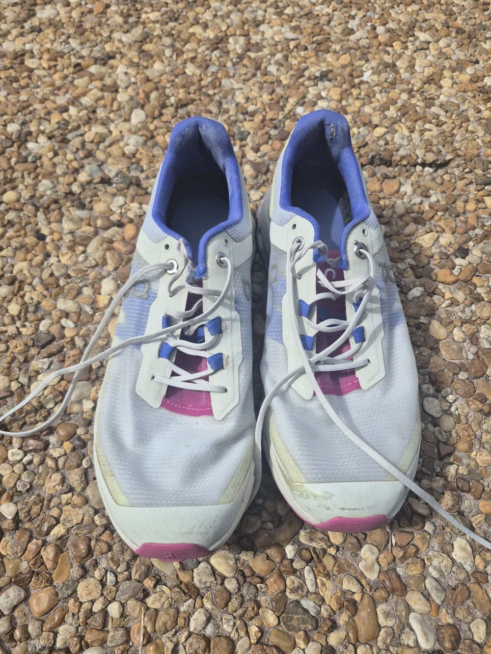On Cloudvista Women’s Size 9 Heather Rhubarb Trail Running Shoes
